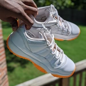 Jordan 11 low citrus size 8